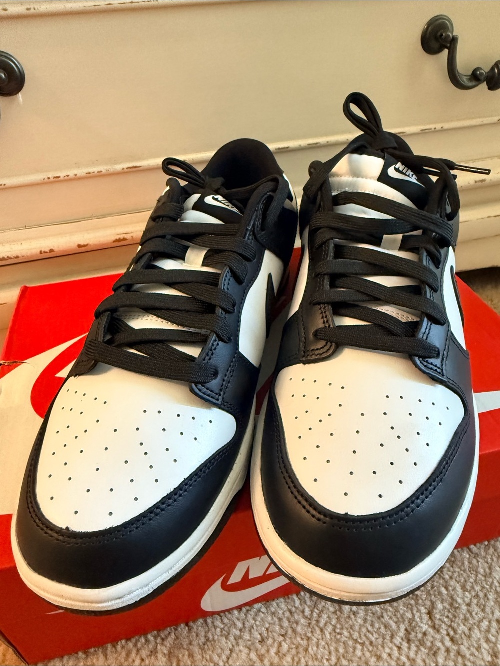 NWT Nike Men’s Panda Dunks Low Retro Black/White Sneakers